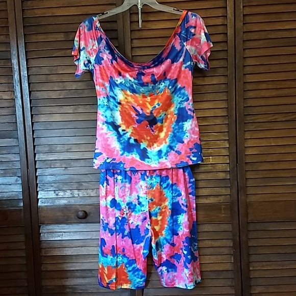 🌷 Tie Dye Top/Shorts Set - Picture 2 of 5